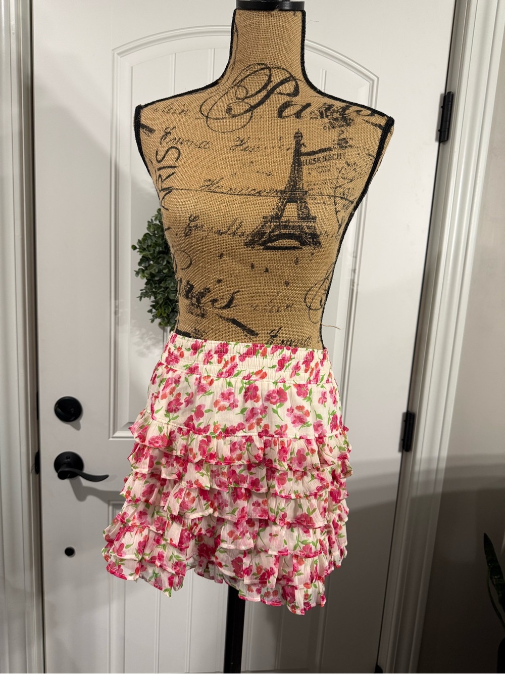 Hollister Pink Floral Ruffled Mini Skirt